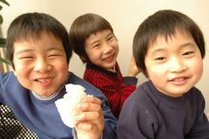 明石駅徒歩4分の個別指導塾創造学園明石校｜小中高学生の学力アップと自信形成をサポート